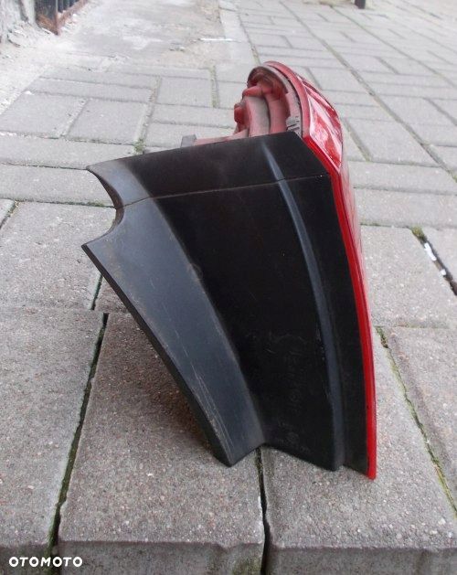 LAMPA LED PRAWA TYLNA PRAWY TYŁ W BŁOTNIK VW TOUAREG II 2 7P 7P6945208 - 5