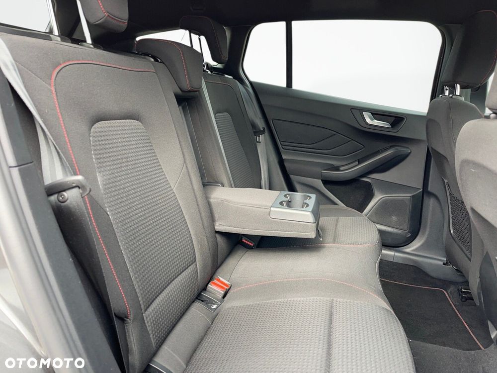 Ford Focus - 19