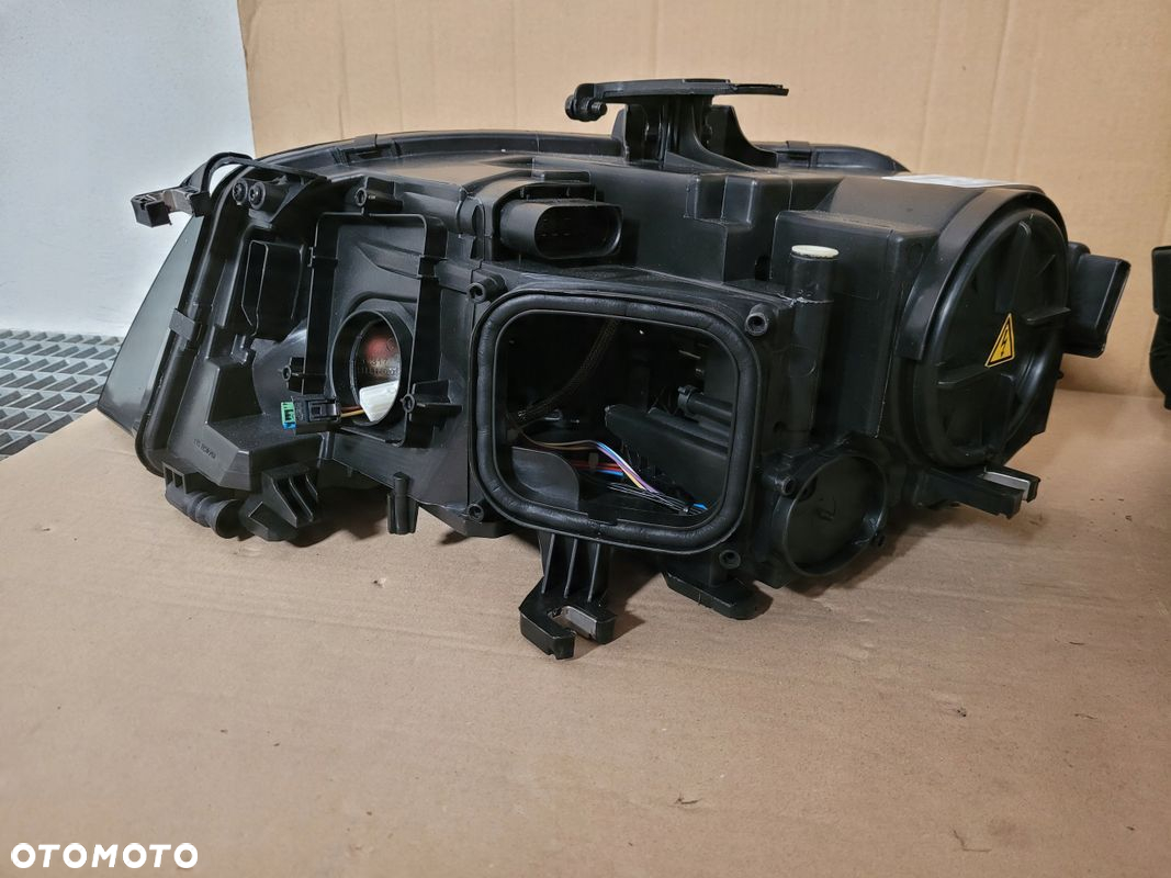 LAMPA AUDI A4 B8 XENON LED 8K0941003P 8K0941004P - 8