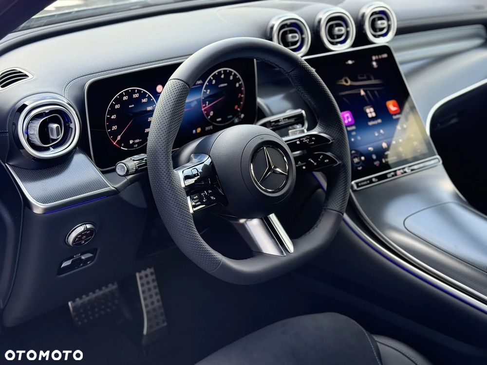 Mercedes-Benz GLC - 21