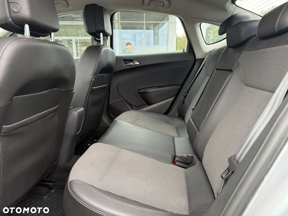 Opel Astra - 11