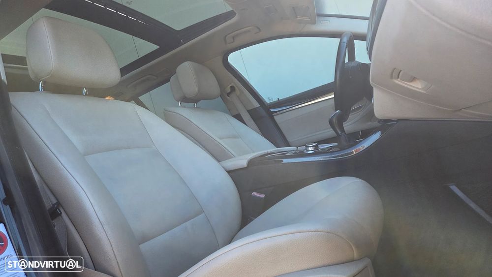BMW 520 d Luxury Line - 16