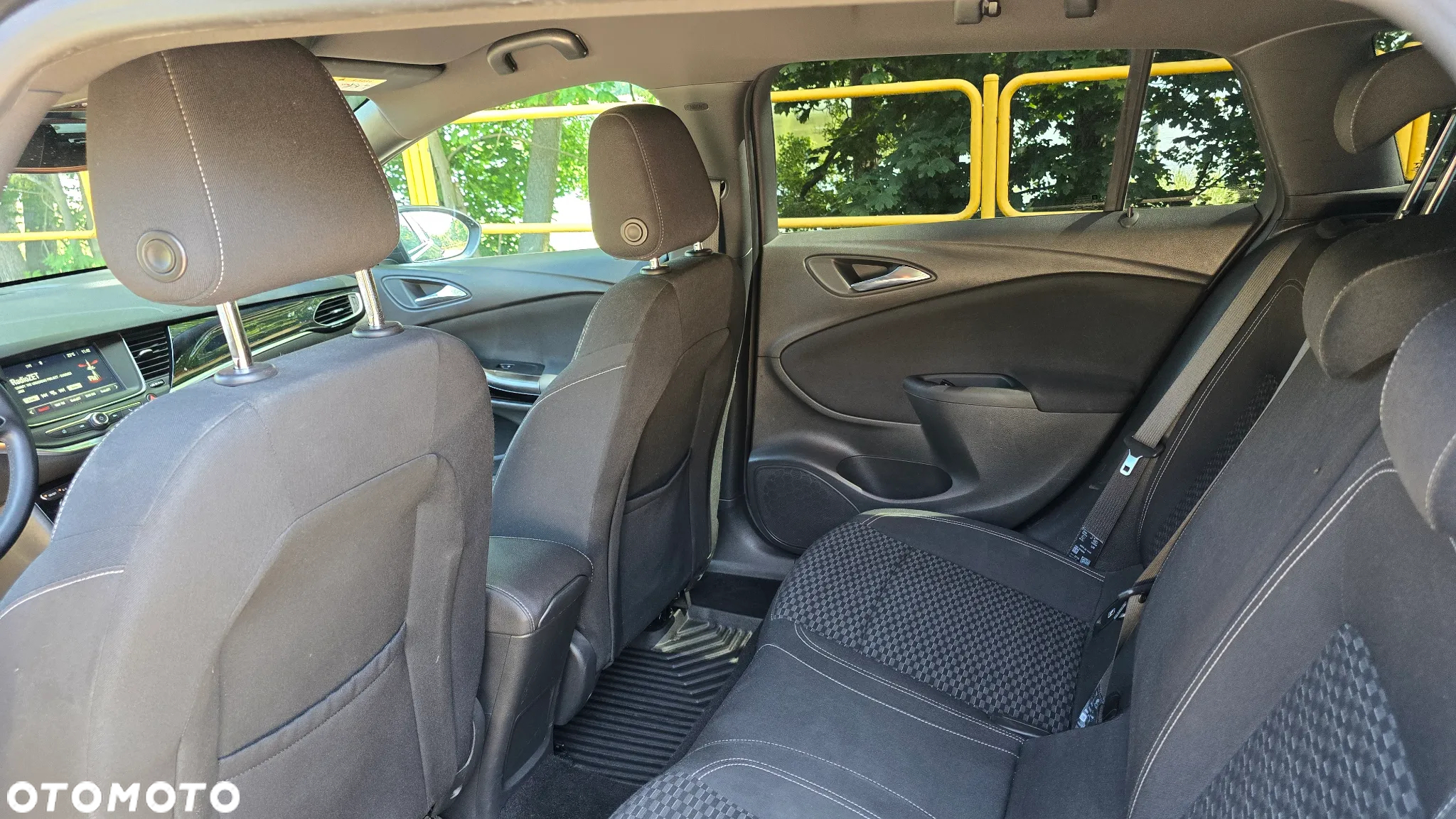 Opel Astra IV 1.6 CDTI Sport - 12