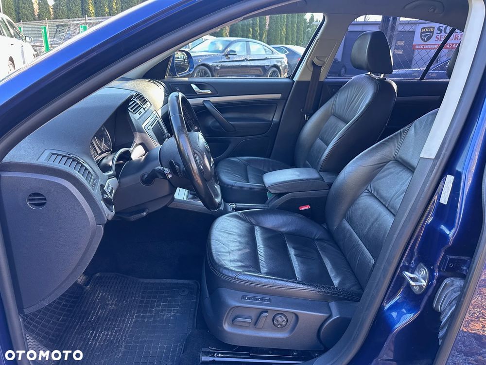 Skoda Octavia 1.6 TDI Ambiente DSG - 17