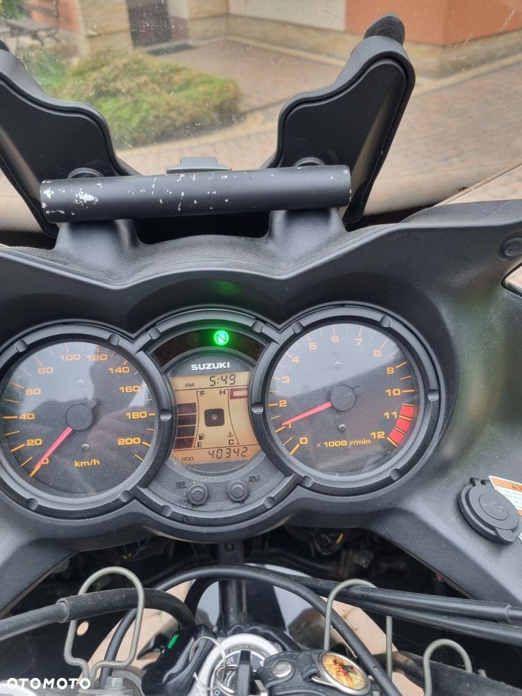 Suzuki DL 650 V-STROM - 4