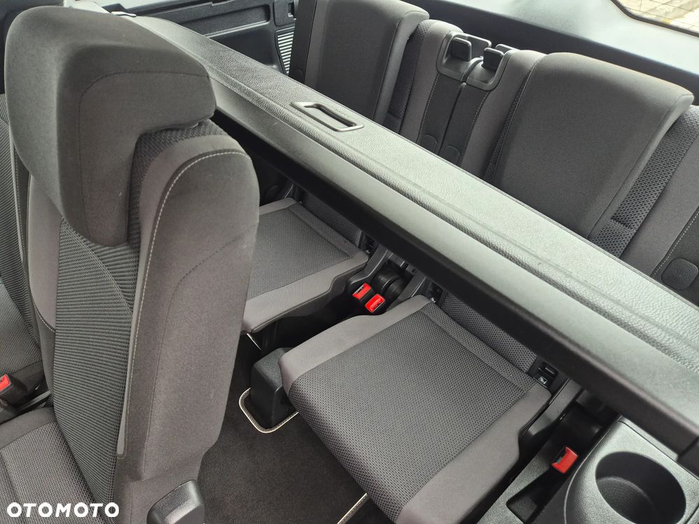 Volkswagen Touran 1.6 TDI SCR (BlueMotion Technology) Trendline - 13