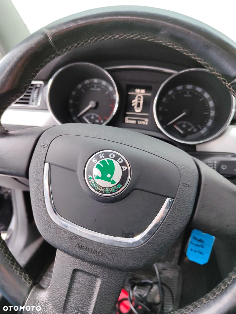 Skoda Superb 2.0 TDI Exclusive - 9
