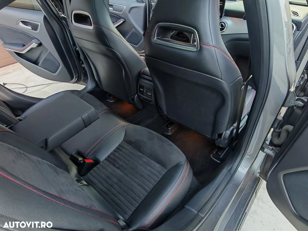 Mercedes-Benz GLA 200 7G-DCT AMG Line - 22