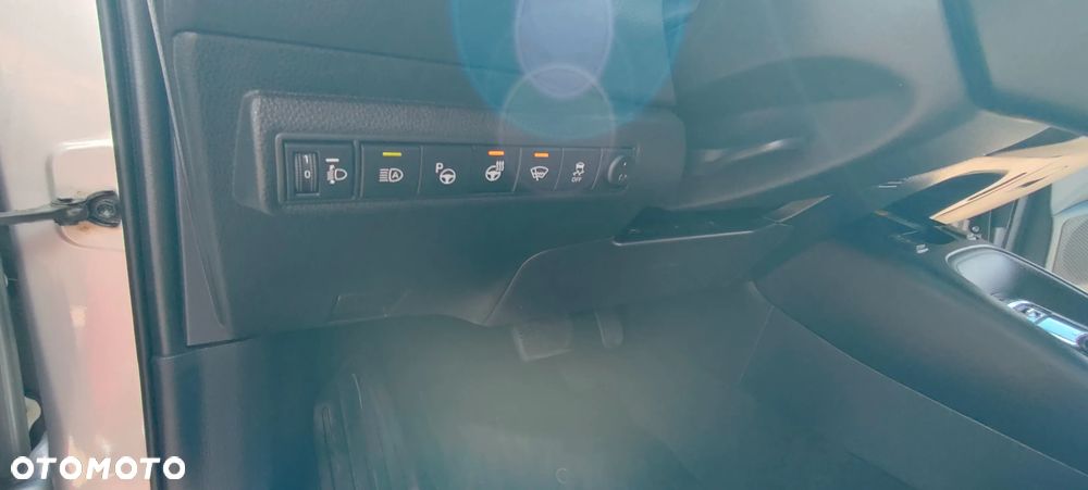 Toyota Corolla 1.8 Hybrid Executive - 26