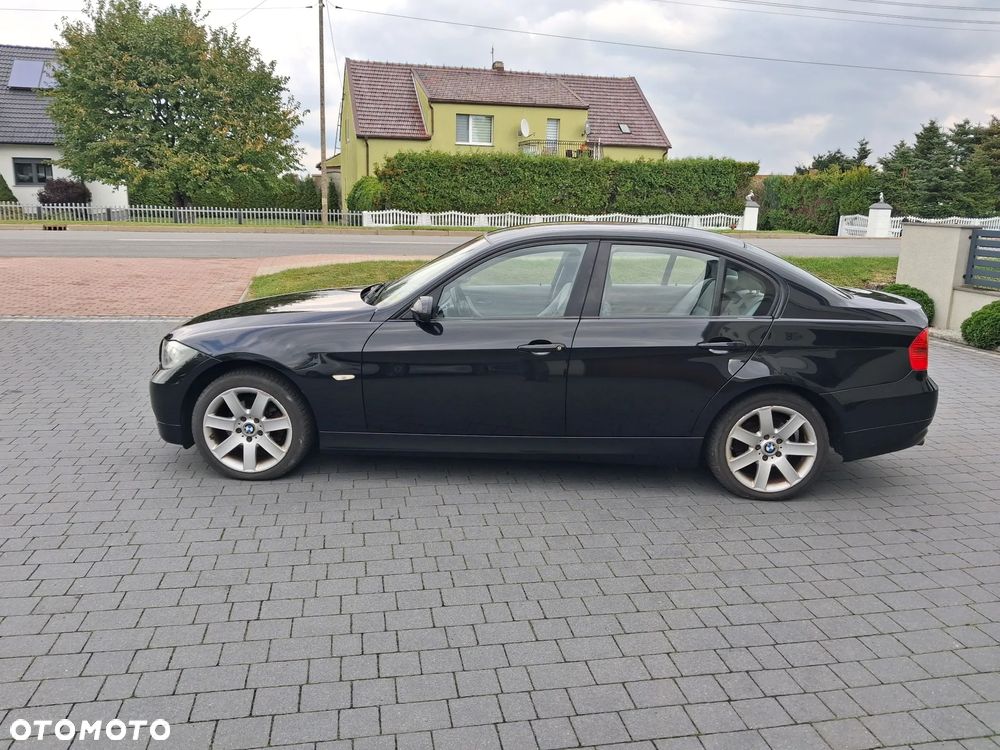 BMW Seria 3 320i - 2