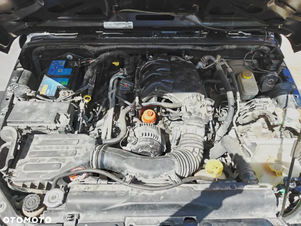 Jeep Wrangler 3.6 Unlim Sahara - 14
