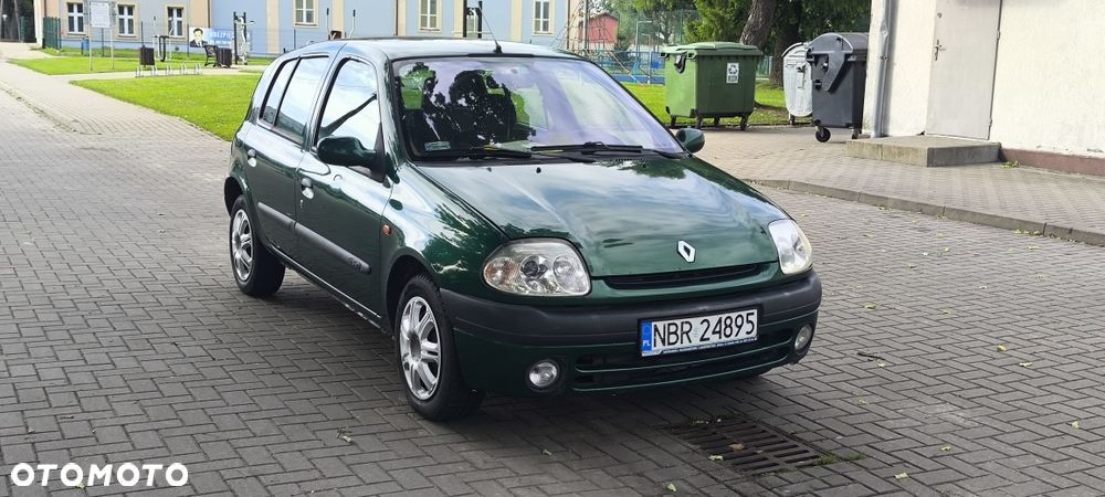 Renault Clio - 2