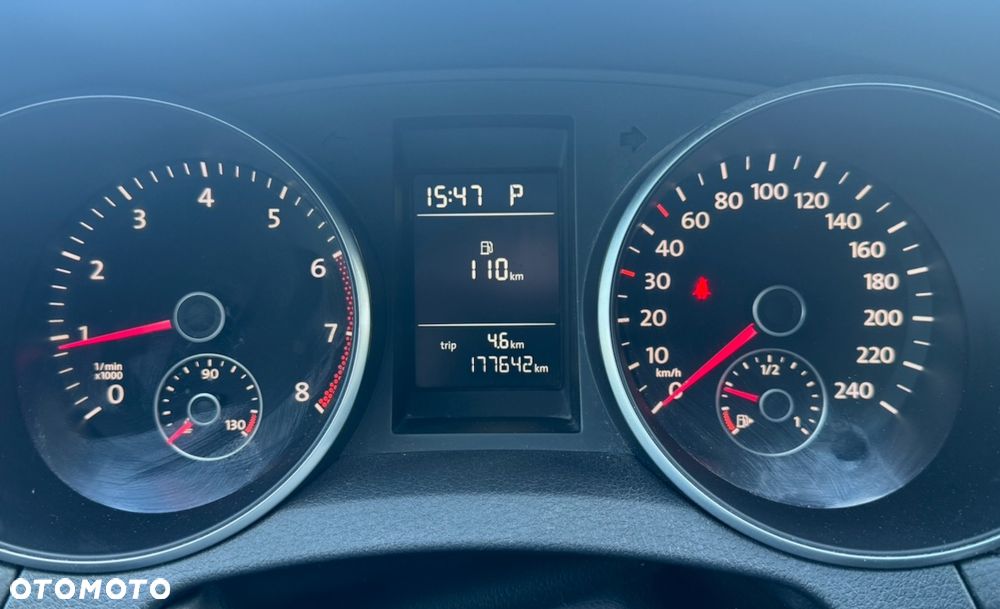 Volkswagen Golf 1.6 DSG Comfortline - 9