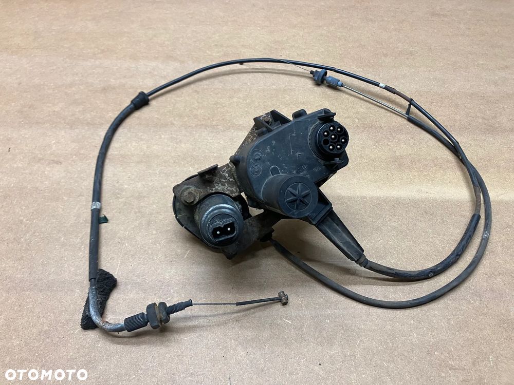 SILNICZEK TEMPOMATU STEROWNIK BMW E31 E32 E34 V8 M60 OEM 1378315 - 1
