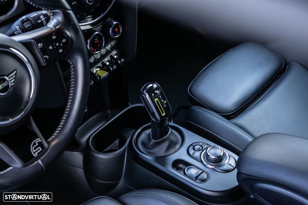 MINI 3 Portas Cooper E Classic S - 24