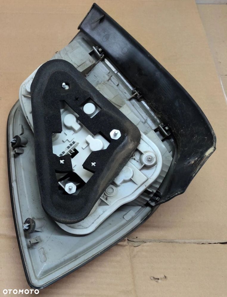 Astra H lampa tylna tył PRAWA EU stan bdb lift kombi Opel ~~ - 3