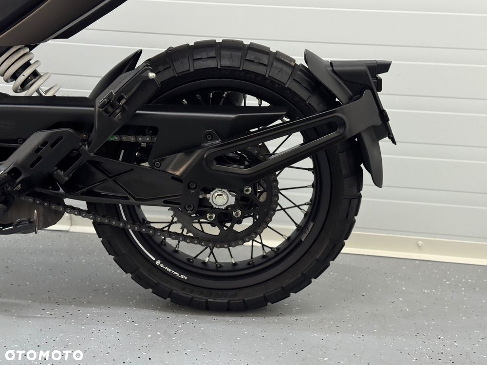 Husqvarna Svartpilen - 14