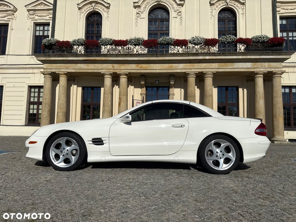 Mercedes-Benz SL - 33