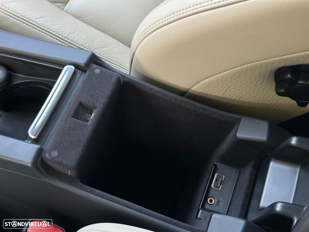 Volvo V60 2.4 D6 Summum AWD Phev - 31