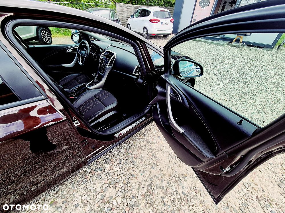 Opel Astra 1.4 Turbo Color Edition - 28