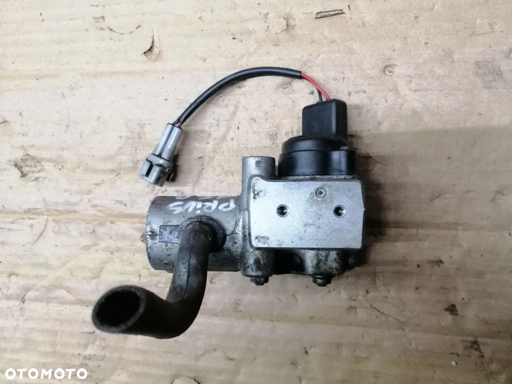 Toyota Prius II korektor siły hamowania 47270-47010 - 9