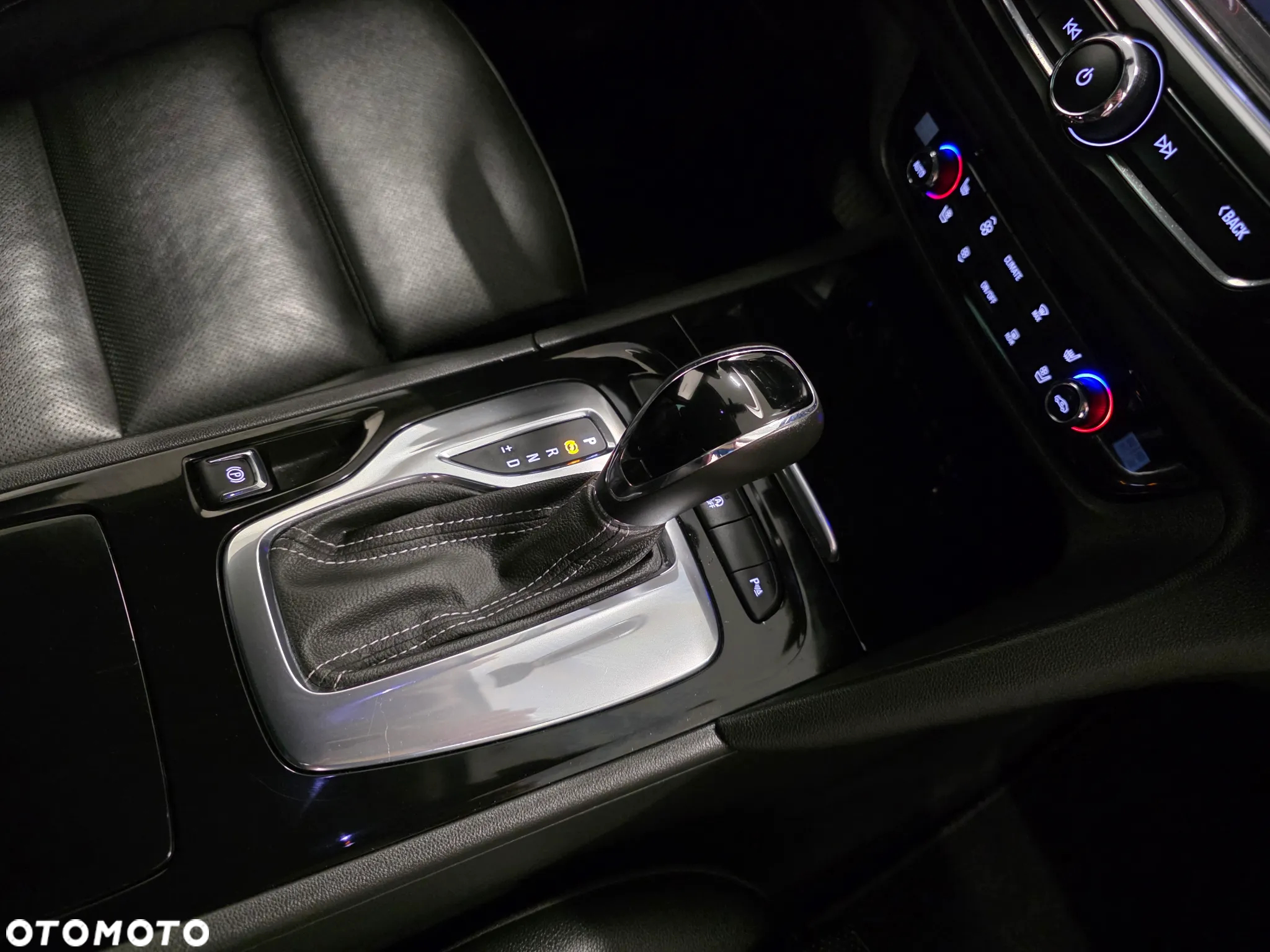 Opel Insignia Sports Tourer 2.0 Diesel Exclusive - 20