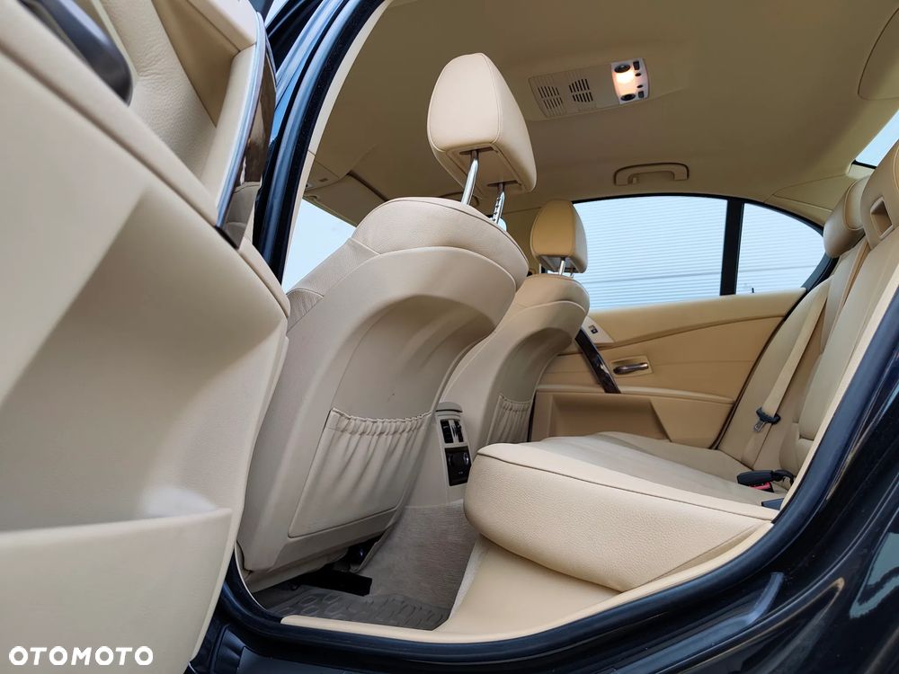 BMW Seria 5 - 34