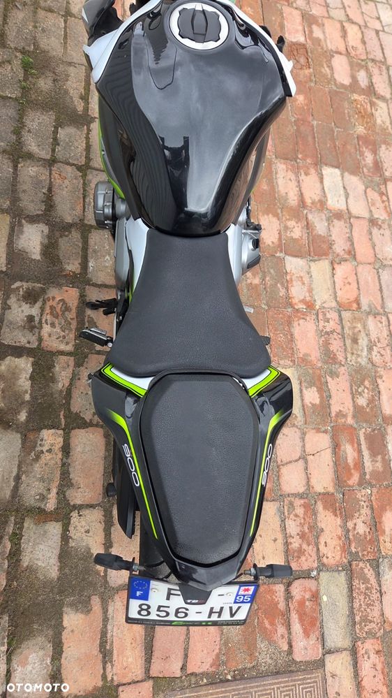 Kawasaki Z 900 - 13