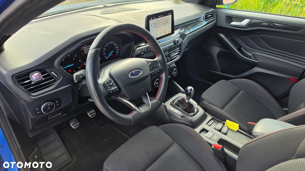 Ford Focus SW 2.0 EcoBlue S&S ST-LINE - 10