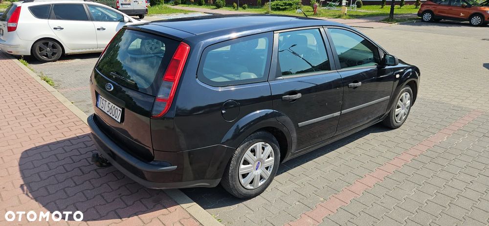 Ford Focus 1.8 FF Trend - 3