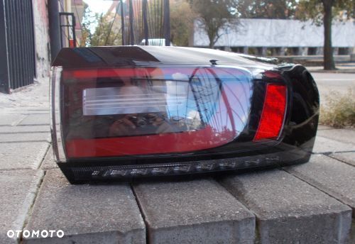VW ID4 ID 4 LAMPA PRAWA TYLNA LED - 2