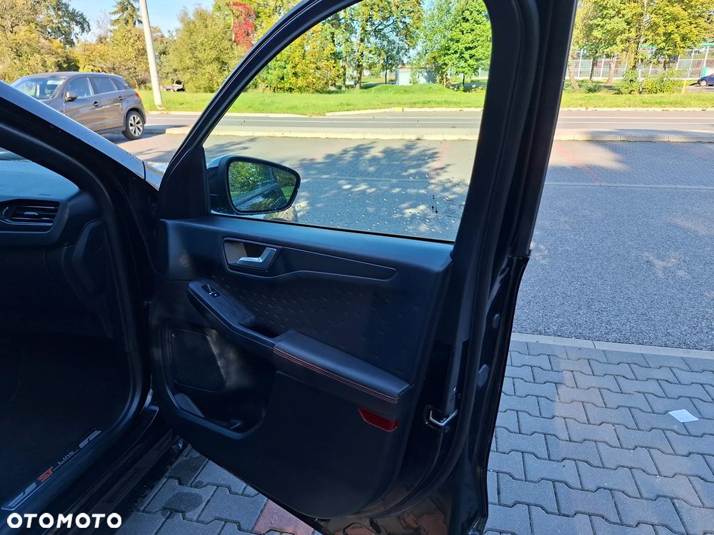 Ford Kuga - 20
