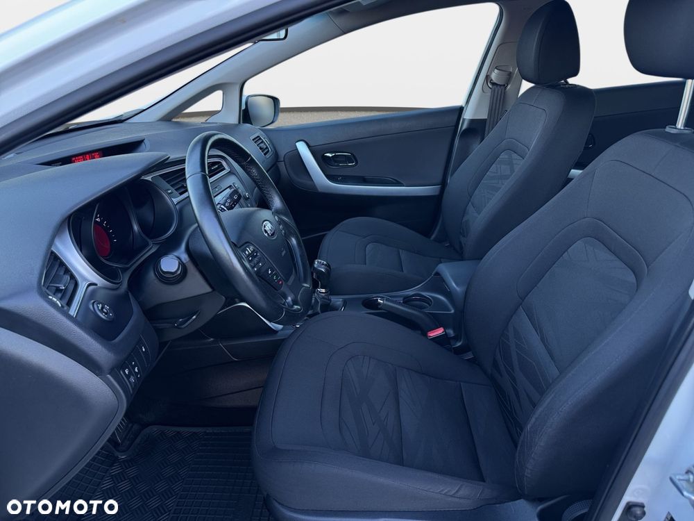 Kia Ceed - 22