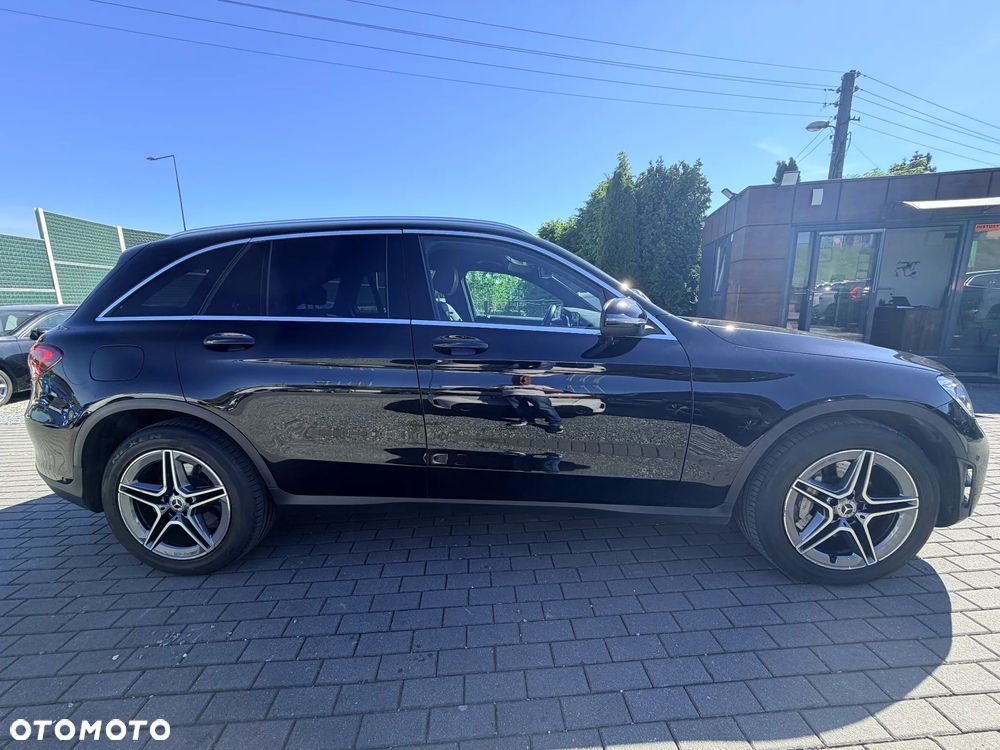 Mercedes-Benz GLC 200 4Matic 9G-TRONIC AMG Line - 8