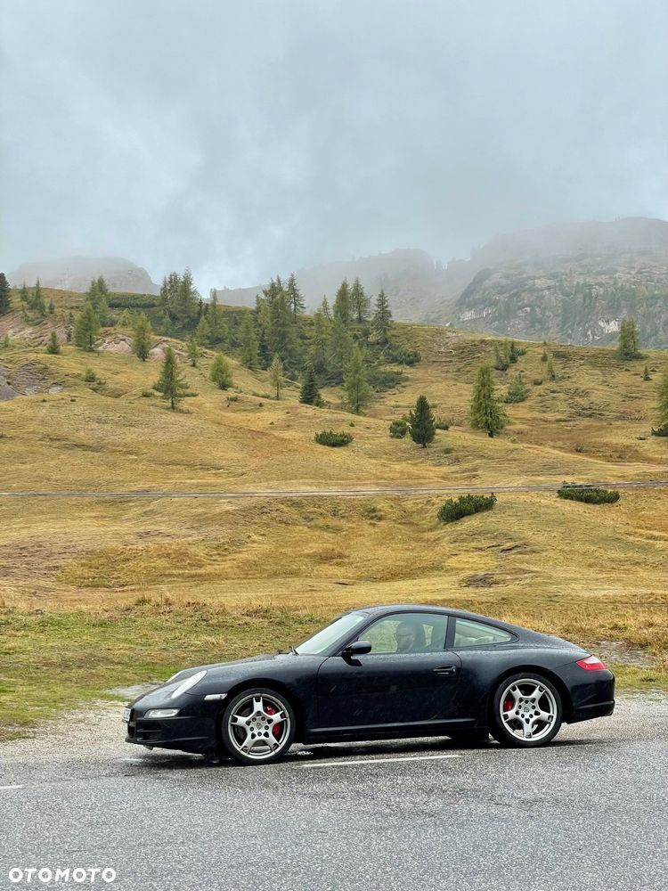 Porsche 911 Carrera 4S - 11