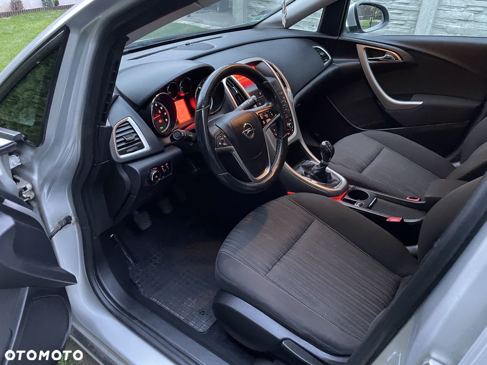 Opel Astra - 8