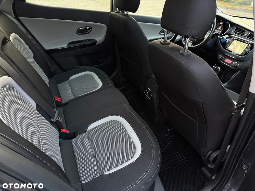 Kia Ceed 1.6 GDI DCT Platinum Edition - 26