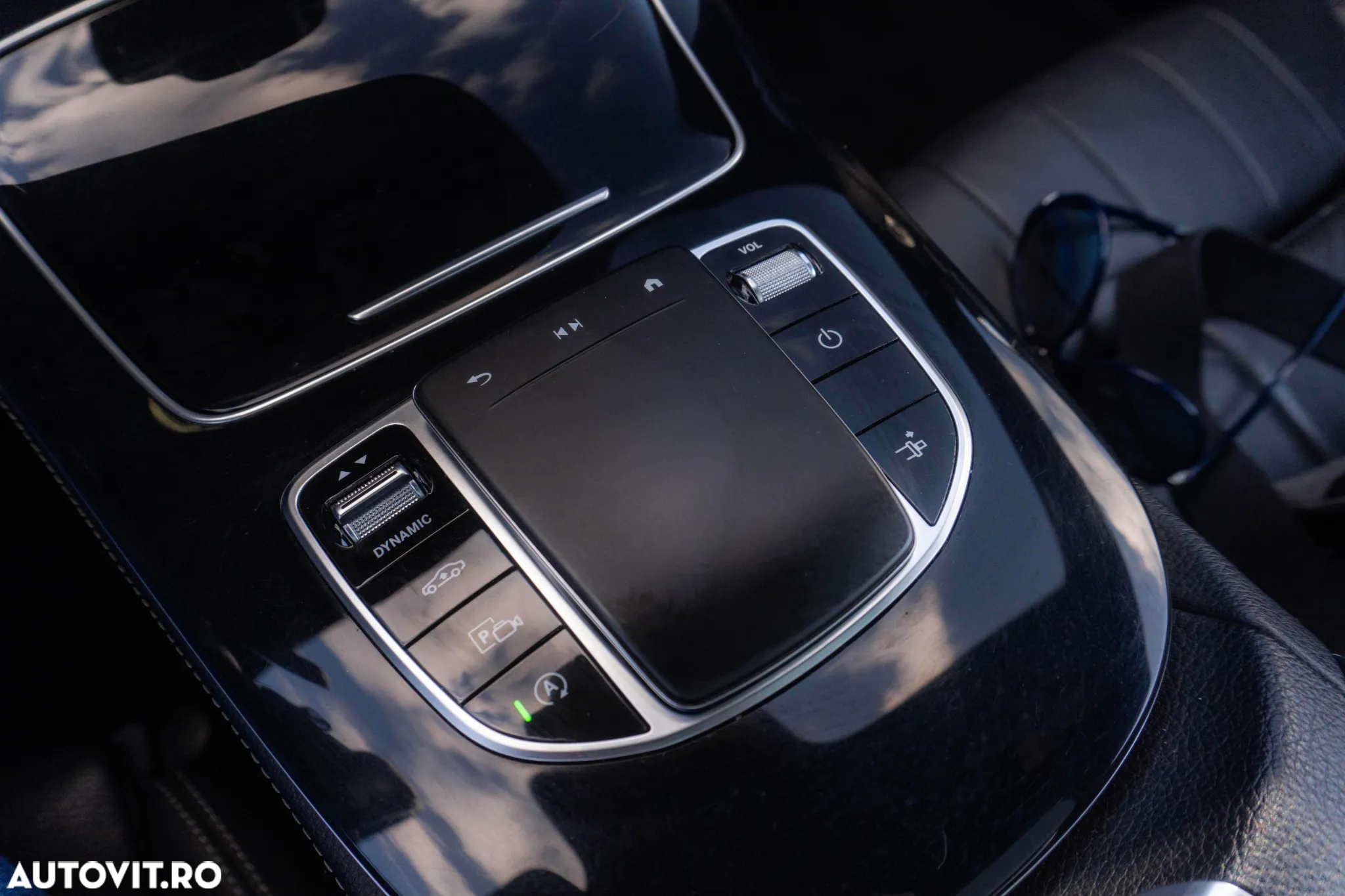 Mercedes-Benz E 220 d 4MATIC Coupe Aut. - 16