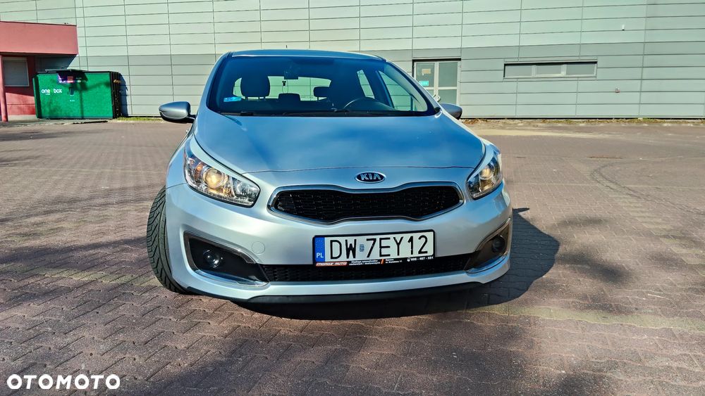 Kia Ceed 2016 photo 2