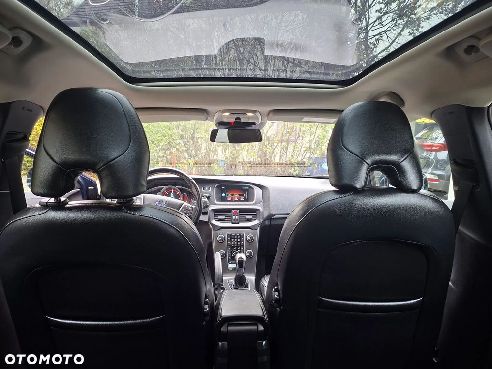 Volvo V40 D4 Ocean Race - 21