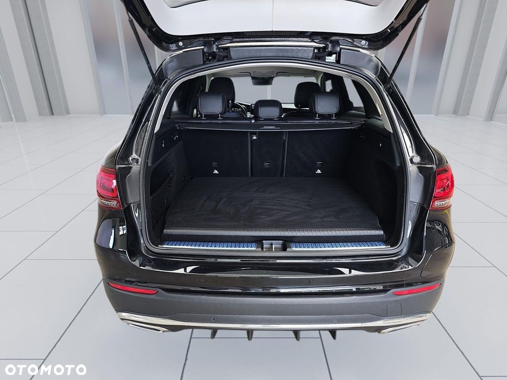 Mercedes-Benz GLC 300 e 4-Matic - 16
