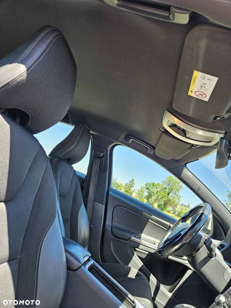 Volvo V60 D3 Geartronic Momentum - 6