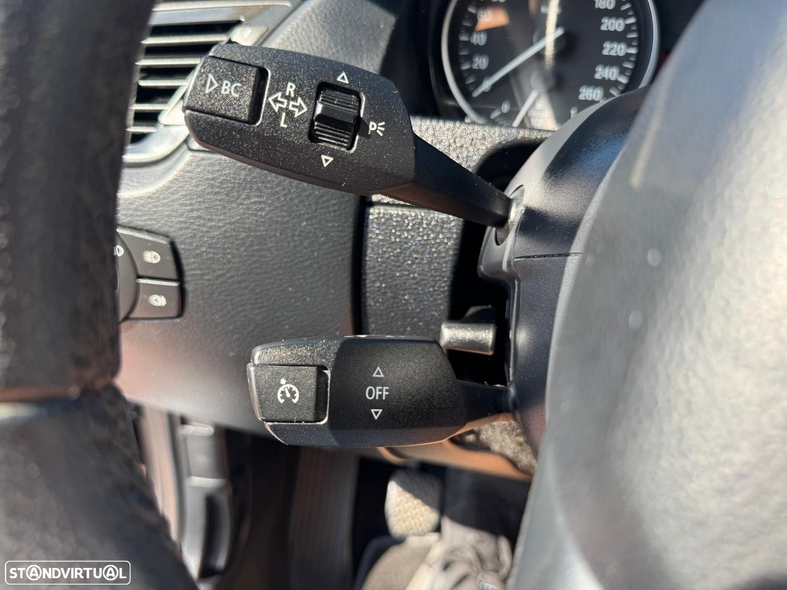 BMW X1 16 d sDrive xLine - 36