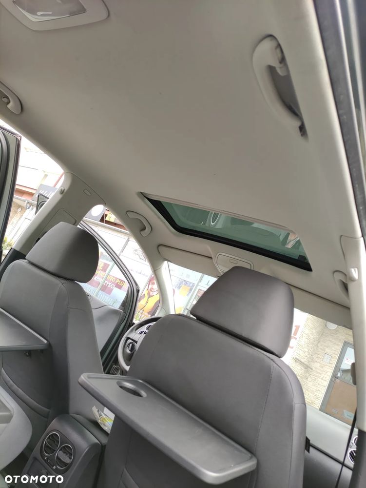 Volkswagen Golf Plus 1.6 FSI Comfortline - 10