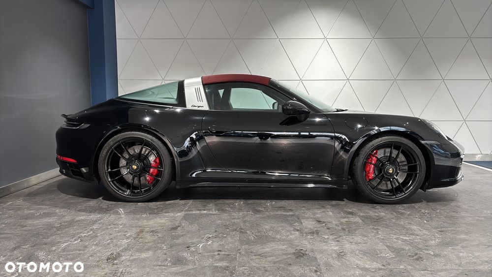 Porsche 911 Targa 4 GTS - 6