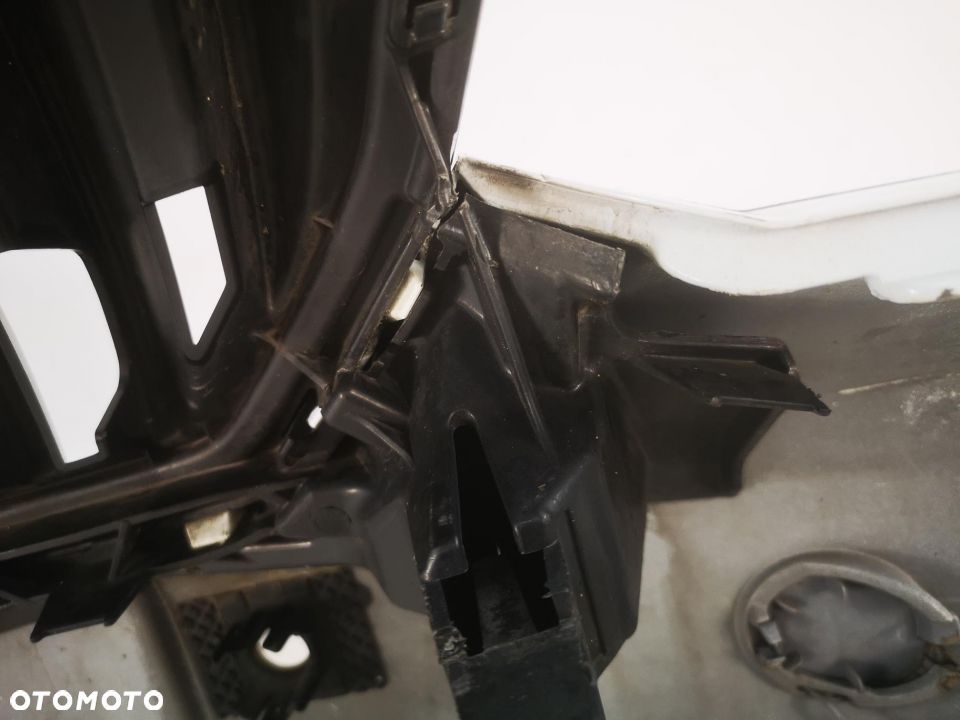 SKODA FABIA III 14- 6V0 NA SPRYSKI + 4 x PDC ZDERZAKA PRZEDNI PRZÓD NR AUKCJI NZ399 - 24