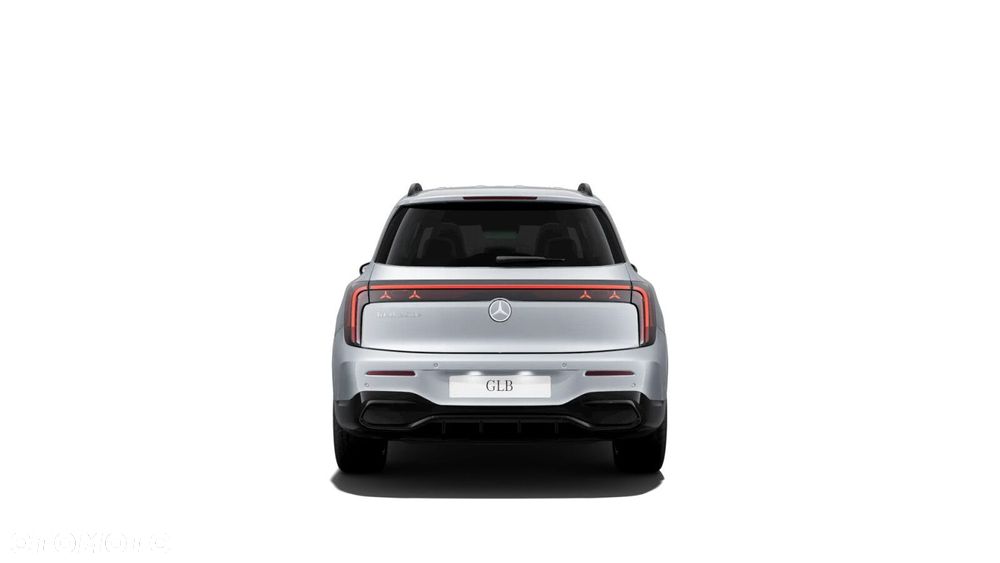 Mercedes-Benz GLB - 15
