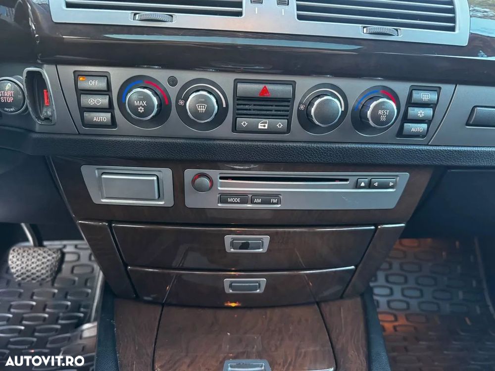 BMW Seria 7 730d A - 15