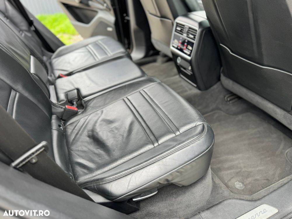 Porsche Cayenne Standard - 4