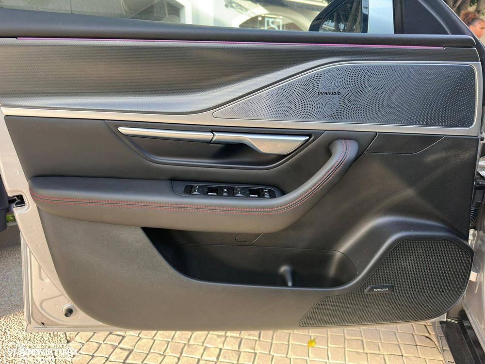 Xpeng P7i 86.2 kWh Long Range + Premium Cockpit - 7